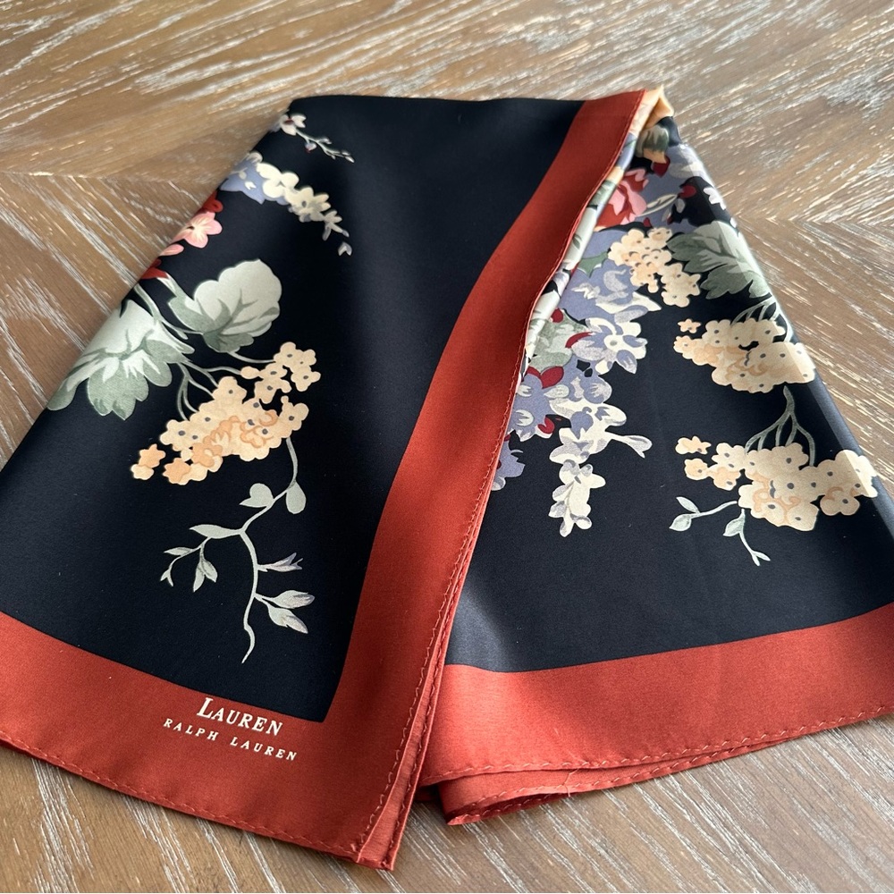 Authentic Ralph Lauren Scarf New Without Tag - Picture 6 of 6